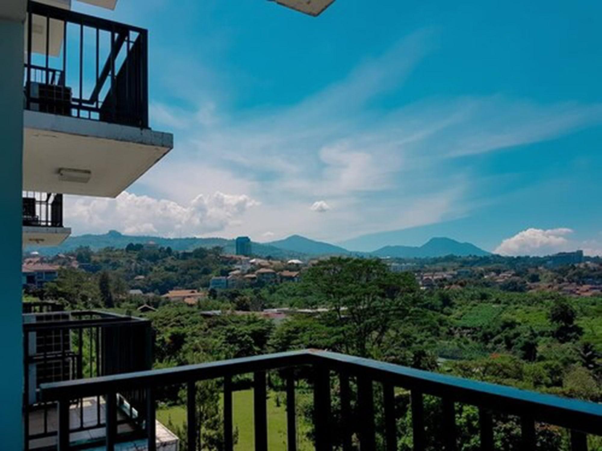 Marbella Suites Bandung Cimenyan Buitenkant foto