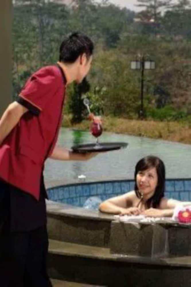 Marbella Suites Bandung Cimenyan Buitenkant foto