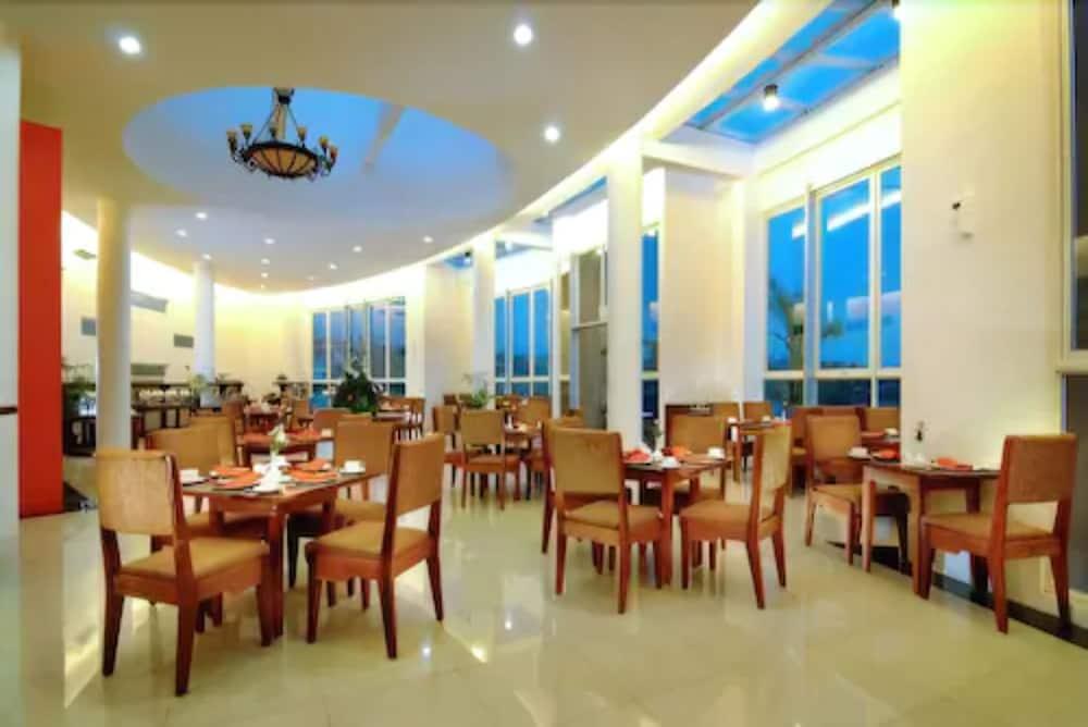 Marbella Suites Bandung Cimenyan Buitenkant foto