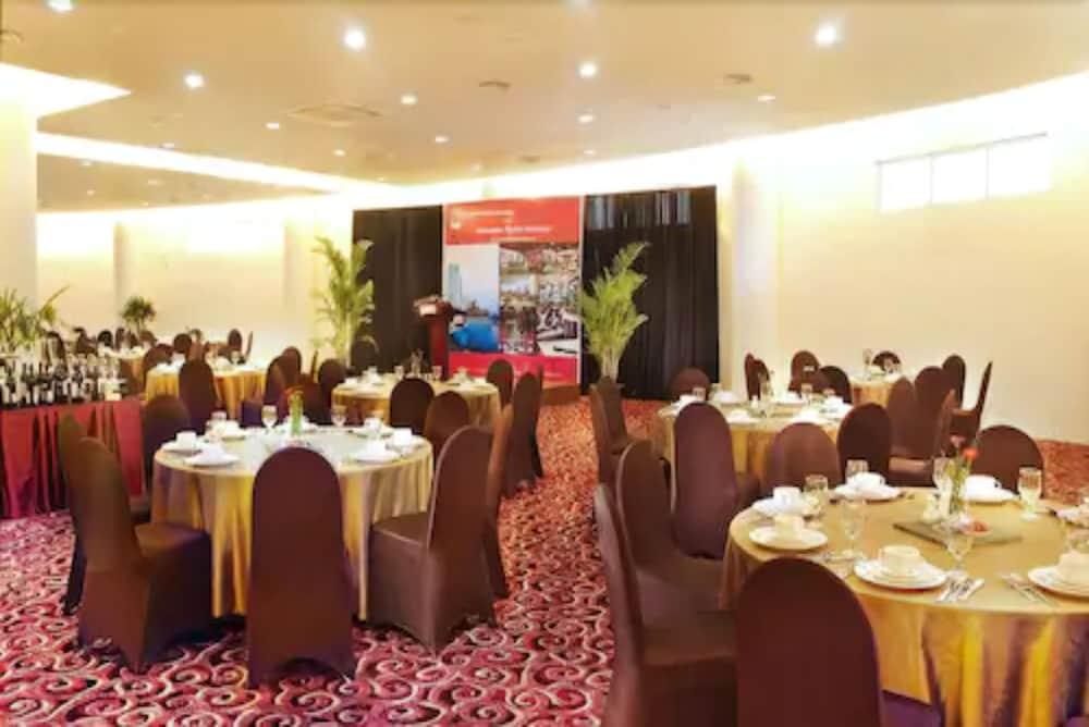 Marbella Suites Bandung Cimenyan Buitenkant foto