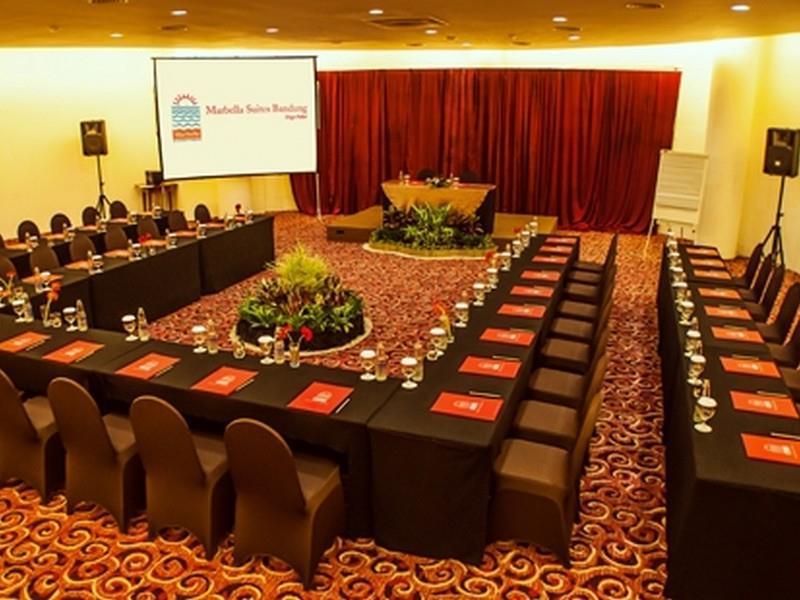 Marbella Suites Bandung Cimenyan Buitenkant foto