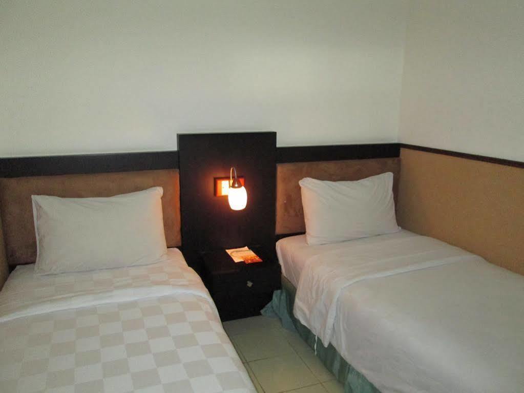 Marbella Suites Bandung Cimenyan Buitenkant foto