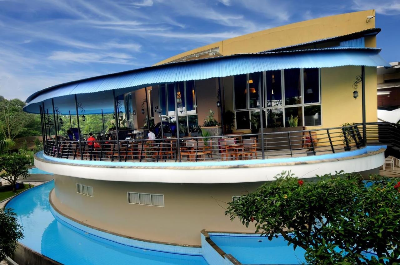 Marbella Suites Bandung Cimenyan Buitenkant foto