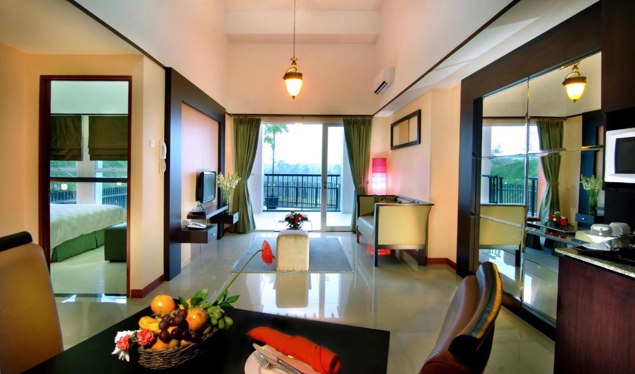 Marbella Suites Bandung Cimenyan Buitenkant foto
